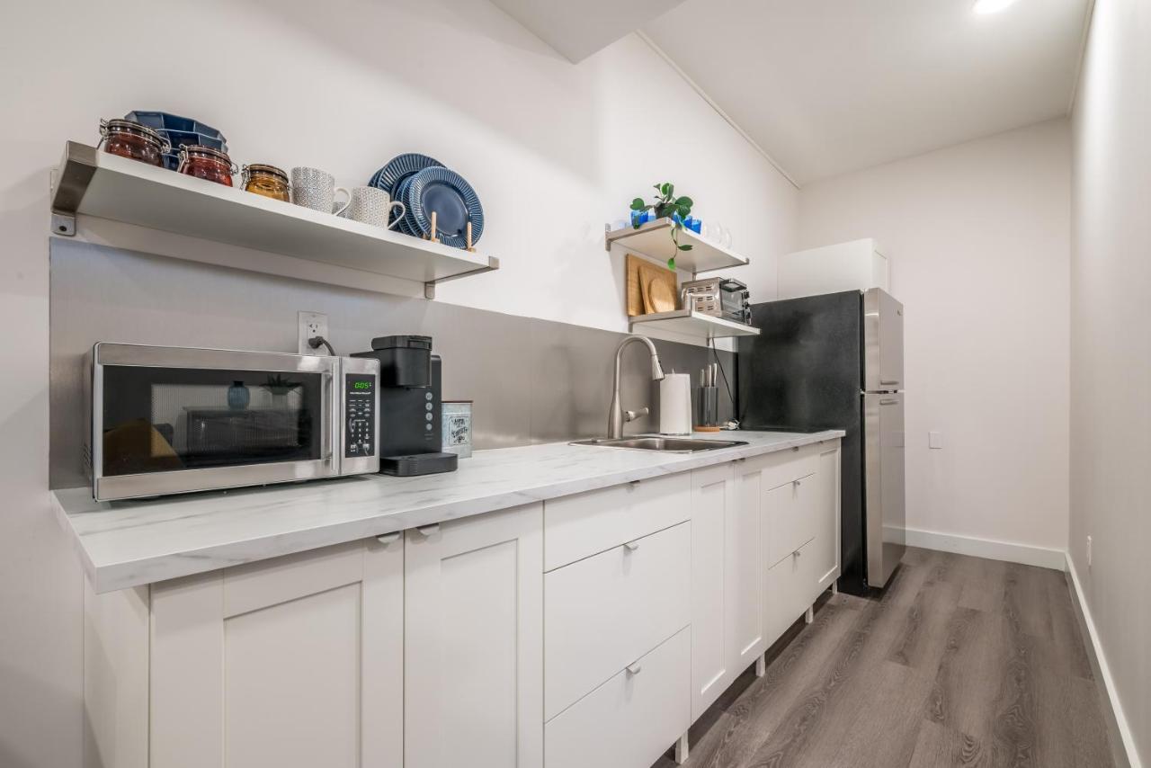 Spacious Newly Renovated 1 Bedroom Suite Halifax Exteriör bild